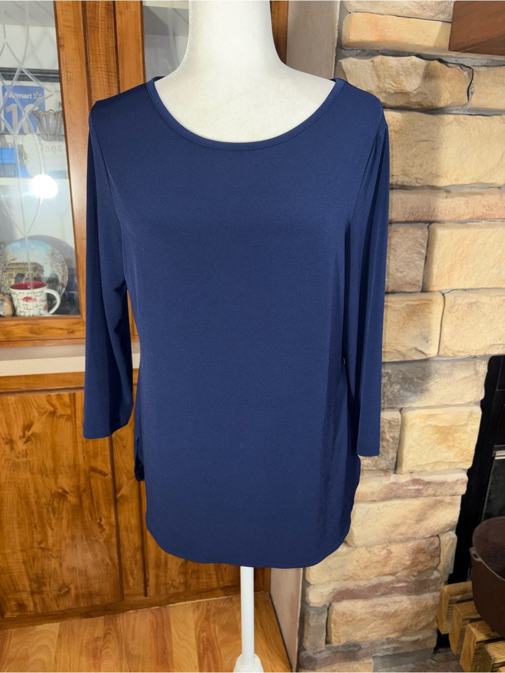 Chicos size 2 size large elegant 3/4 sleeve scoop neck navy blue blouse